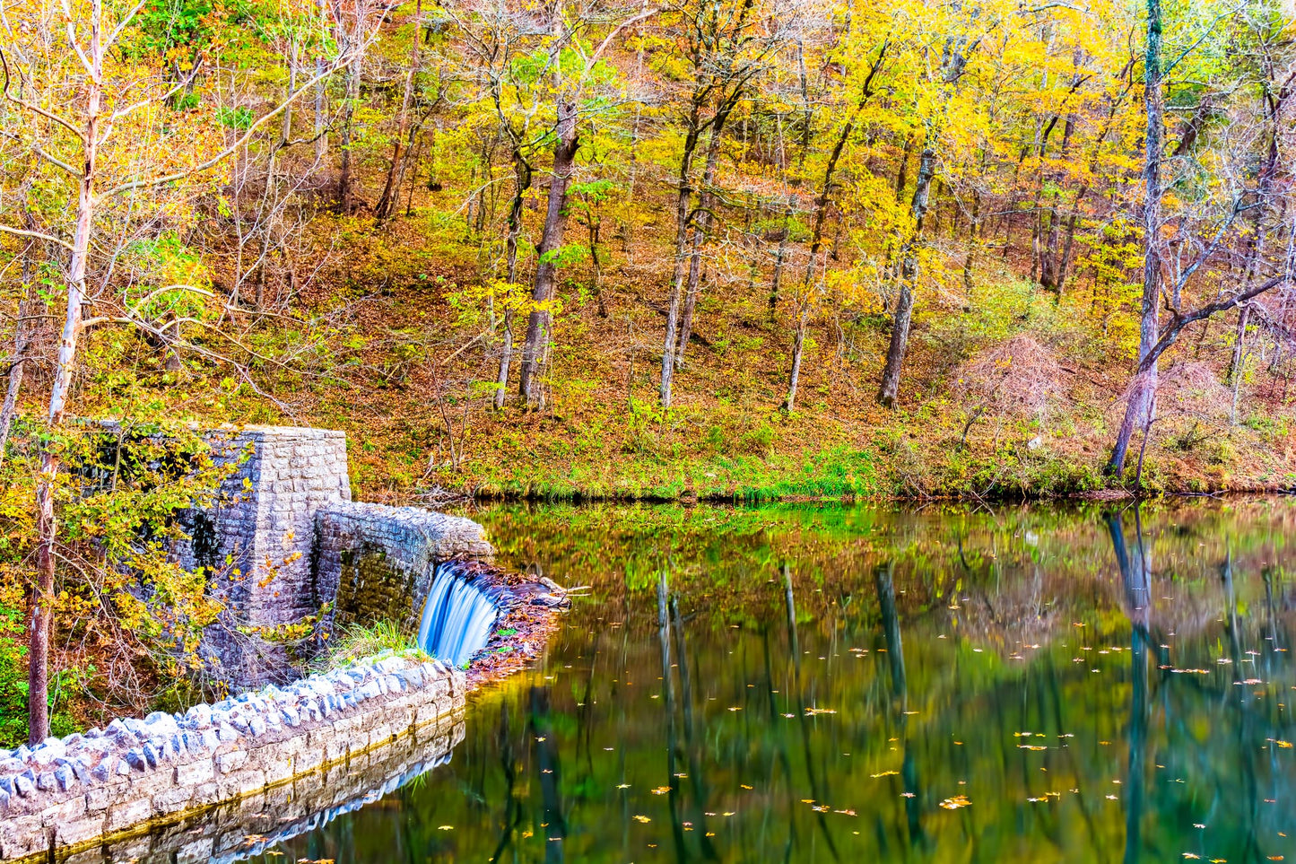 Fall at Mirror Lake | National Parks Puzzle | 250, 500, 1000 Pieces