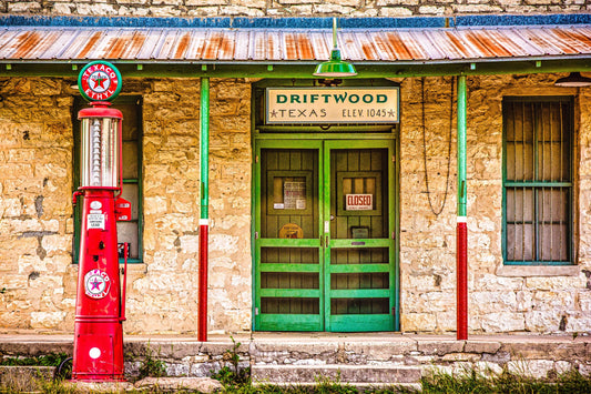 Downtown Driftwood | Country Puzzle | 250, 500, 1000 Pieces