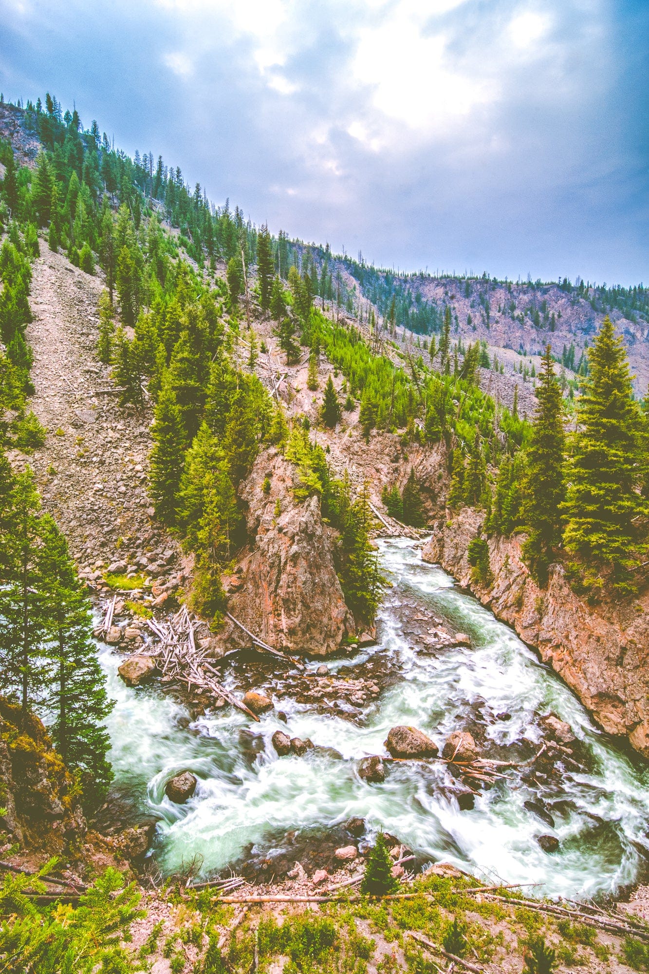 Yellowstone River | Yellowstone National Park Puzzle | 250, 500, 1000 Pieces