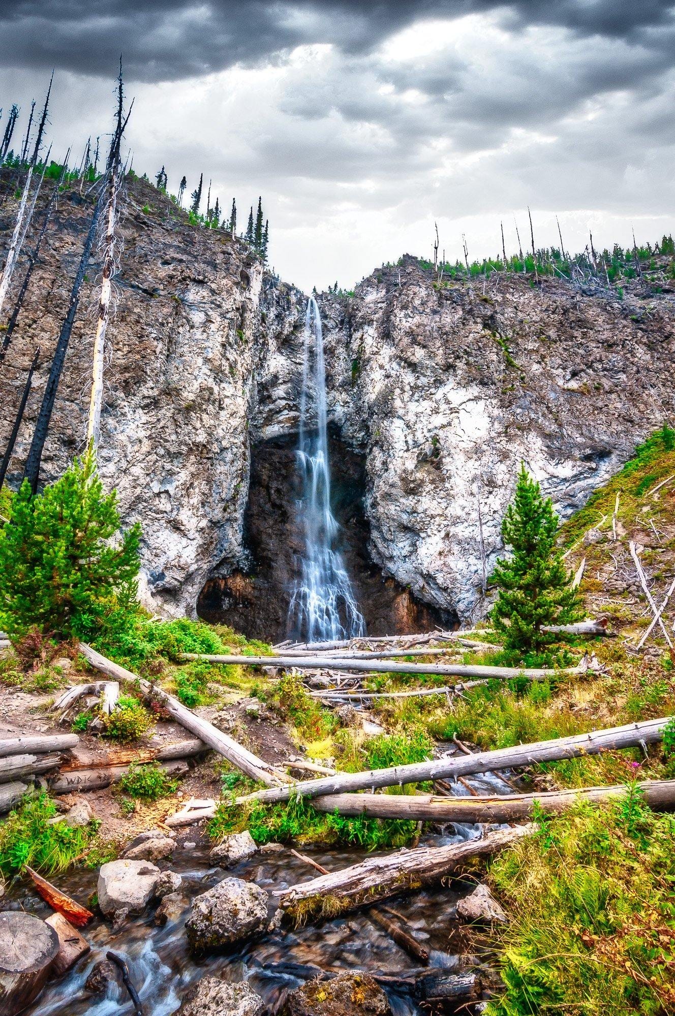 Fairy Falls Trail | Yellowstone National Park Puzzle | 250, 500, 1000 Pieces